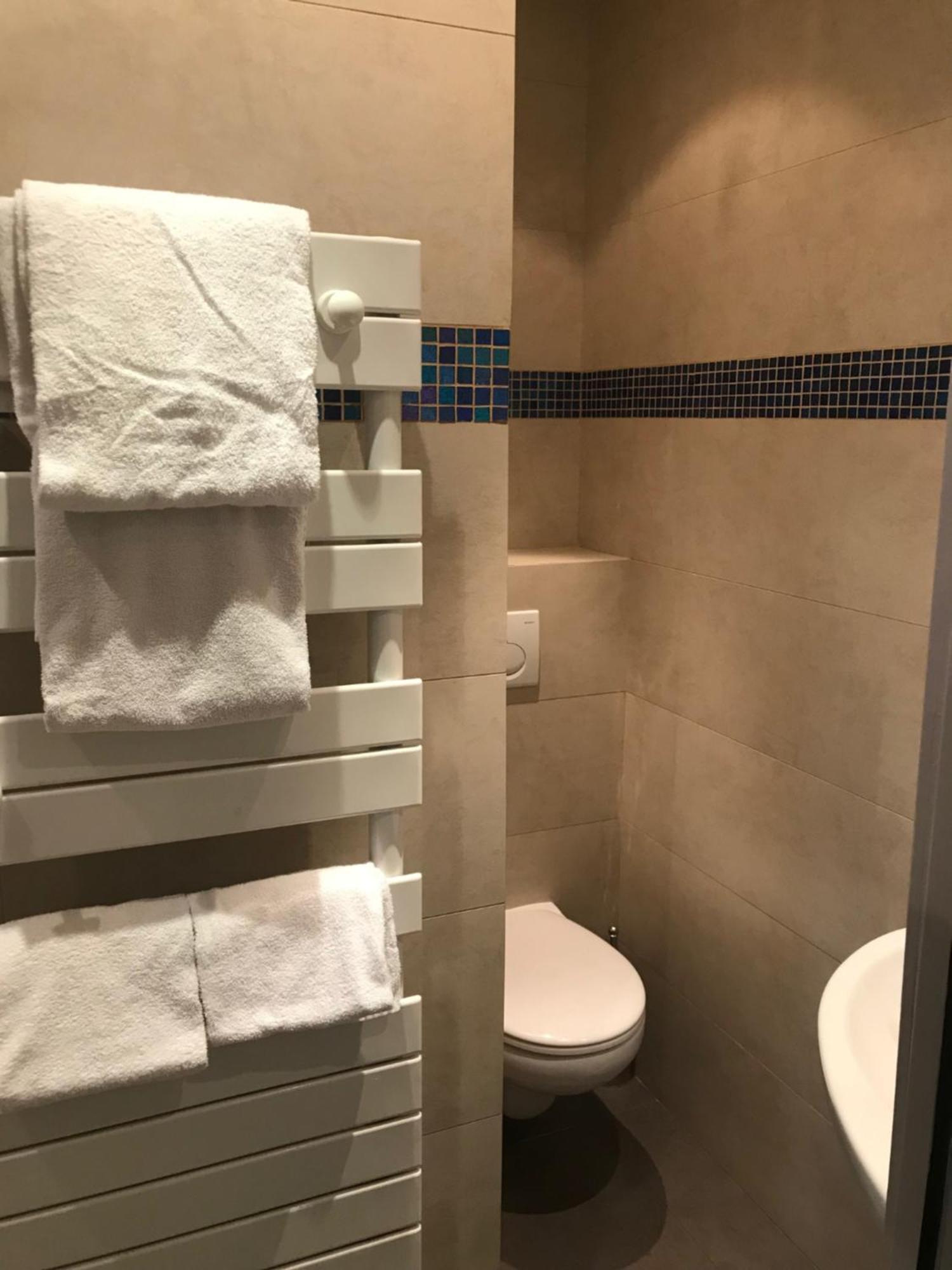 Hotel De La Fontaine 3*