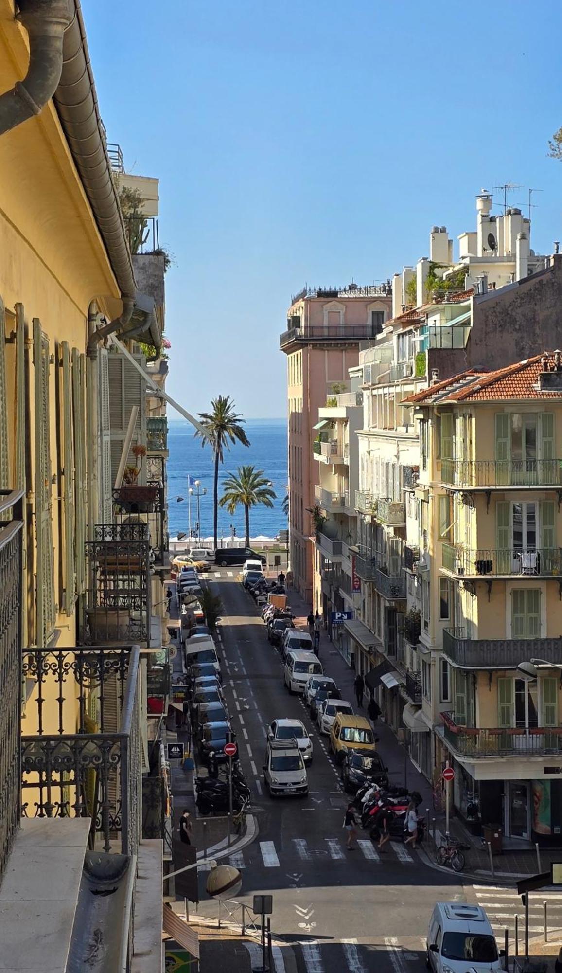 Hotel De La Fontaine Nizza